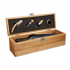 Wine set in bamboo gift box